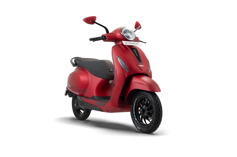 [ICICI/Axis CC] Chetak C3501 by Bajaj Auto High Speed Electric Scooter with charger – Matte Scarlet Red – Ex-Showroom Rs. 143350