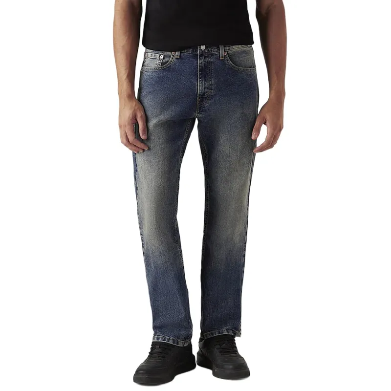 Levi’s Men’s Straight Fit Mid Rise Jeans Rs. 899