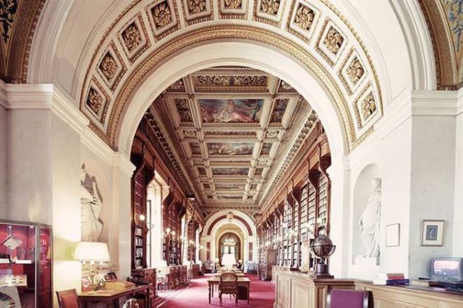 10 Beautiful Libraries From Around The World