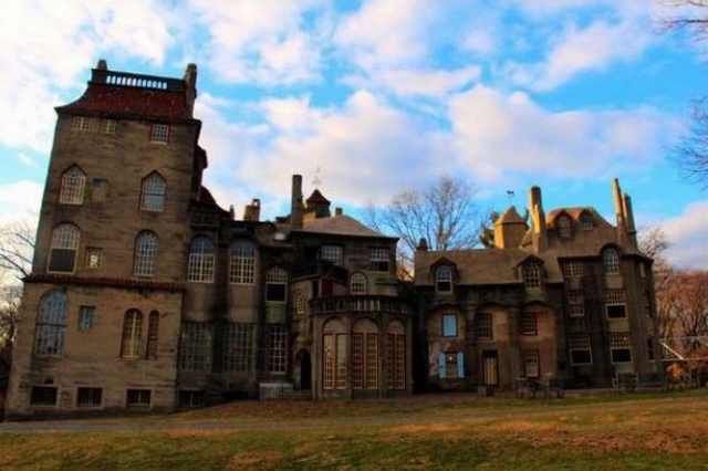 World's 13 Most Beautiful Castles In The USA