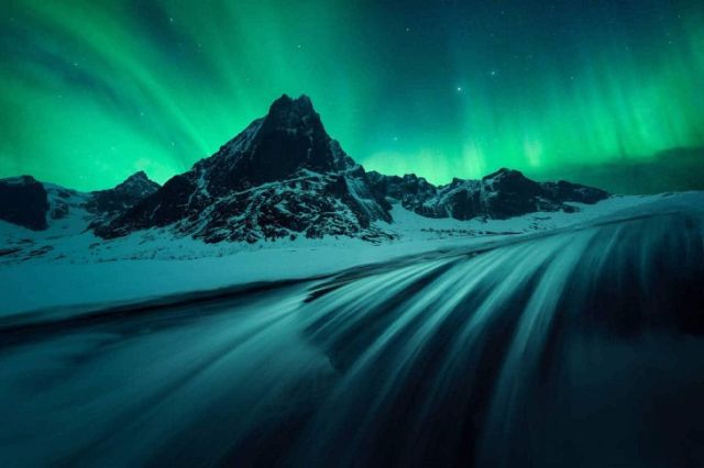 Top 15 Mind Blowing Northern Lights Pictures Of 2022