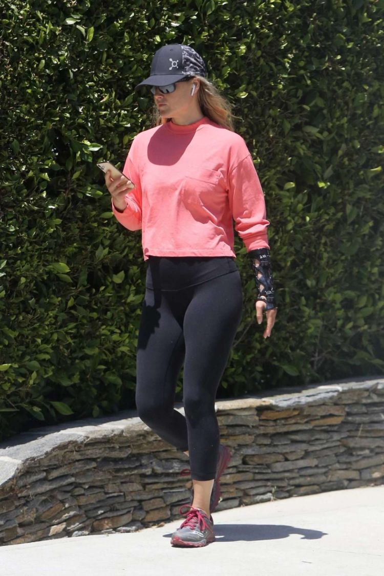 Ali Larter Spotted Jogging In Santa Monica