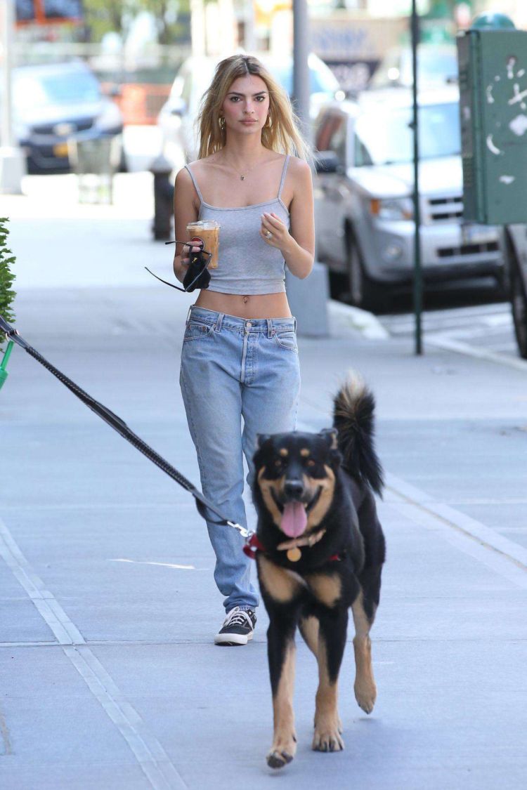 Emily Ratajkowski Candids In A Tank Top In New York