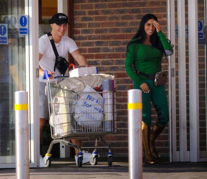 Katie Price Spotted Shopping And Horse Riding In London