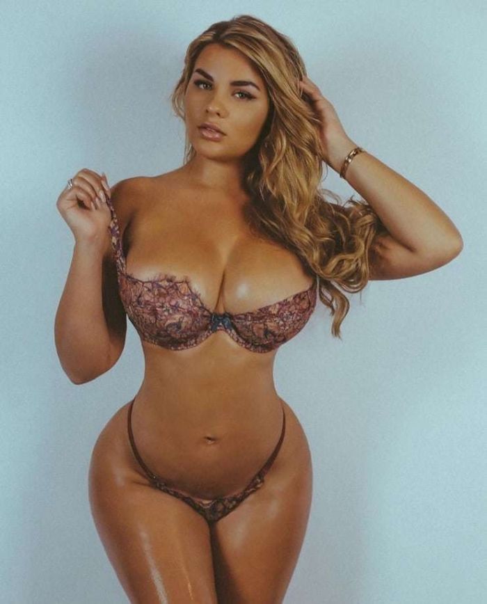 Anastasia Kvitko In Her Hottest Photoshoot