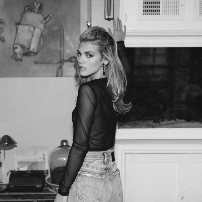 AnnaLynne McCord In A Vintage Photoshoot In Black Top
