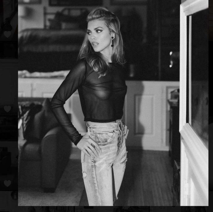 AnnaLynne McCord In A Vintage Photoshoot In Black Top