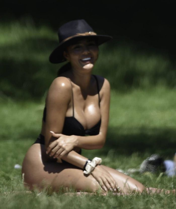 Arianna Ajtar Tanning In A Black Bikini At A Park In Manchester