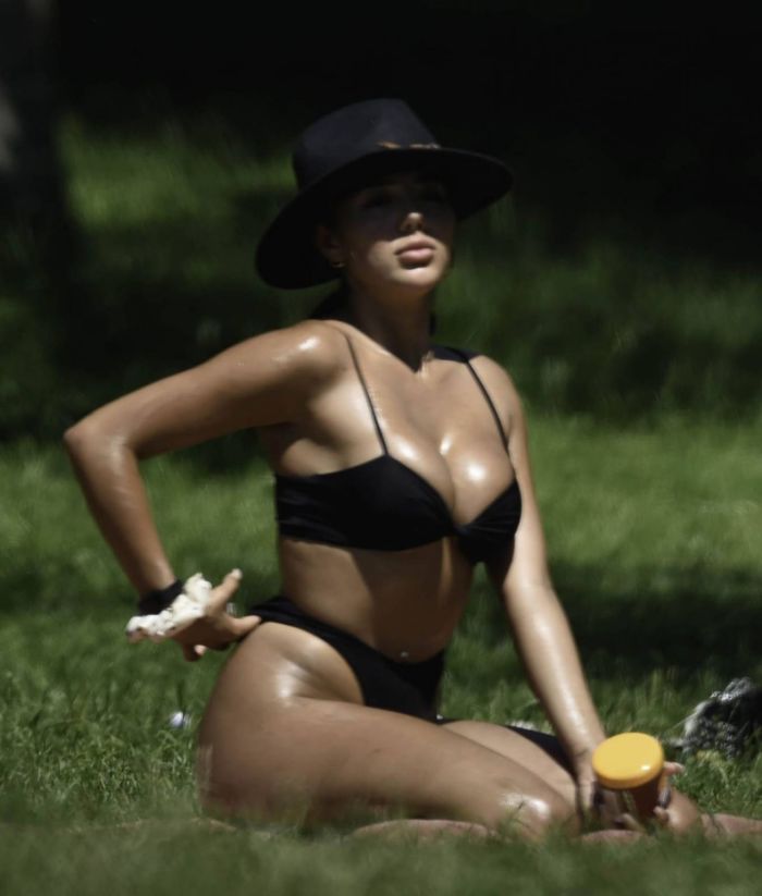 Arianna Ajtar Tanning In A Black Bikini At A Park In Manchester