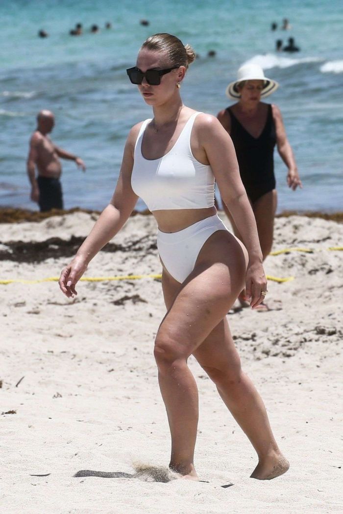 Bianca Elouise Enjoying Her Vacation At The Miami Beach