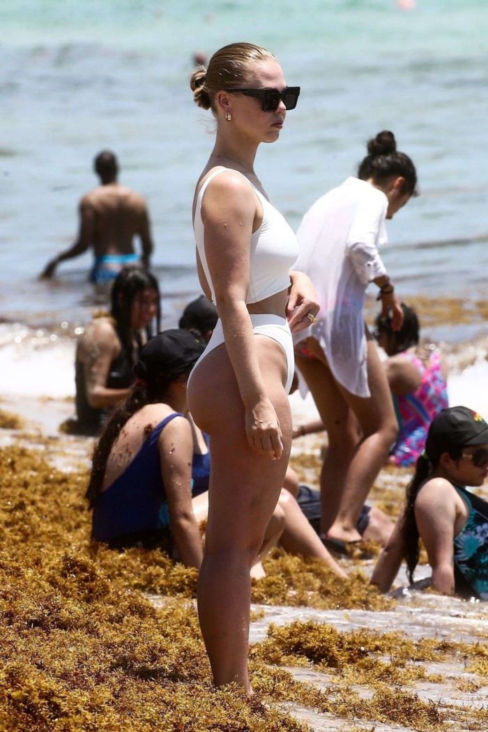 Bianca Elouise Enjoying Her Vacation At The Miami Beach