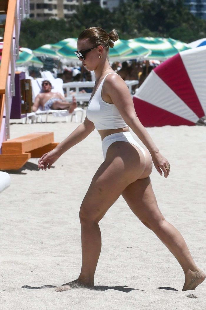 Bianca Elouise Enjoying Her Vacation At The Miami Beach