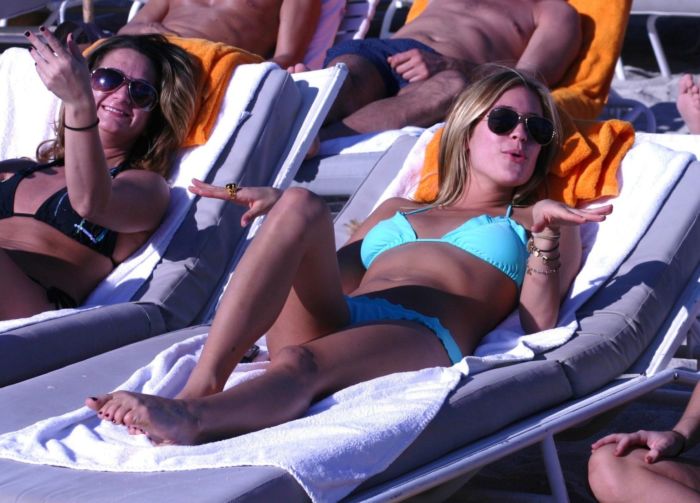 Kristin Cavallari On A Bikini Vacation At The Beach